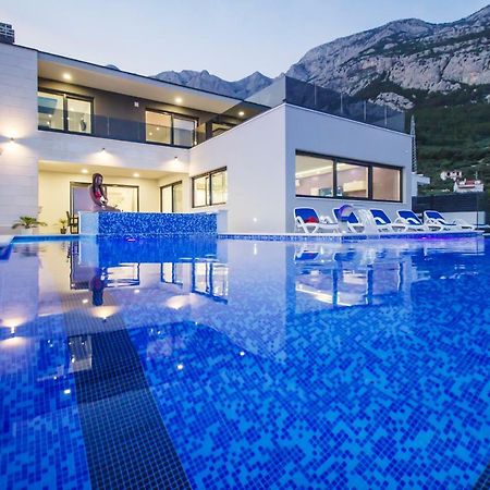 Luxury Villa High Hopes With Pool Makarska Exterior foto